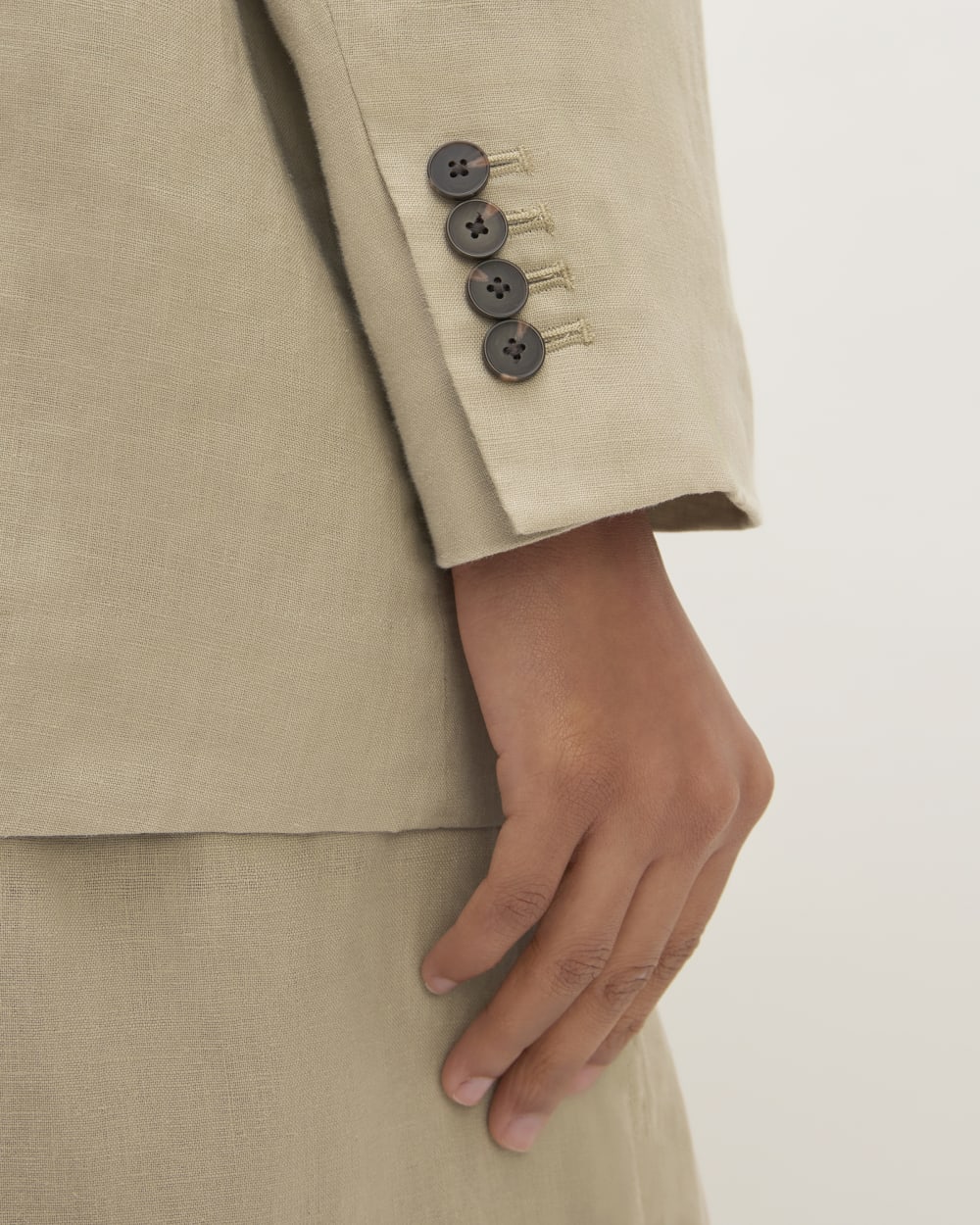 The Linen Double Breasted Blazer | Trench Coat Khaki - Image 5