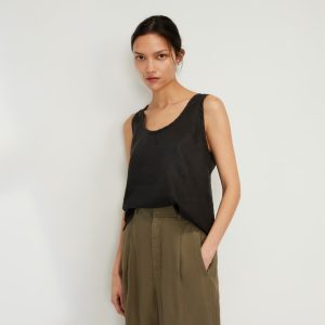 The Scoop Tank in Linen | Black
