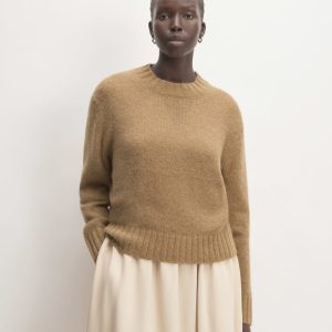 The Alpaca Cropped Crewneck Sweater | Tiger's Eye