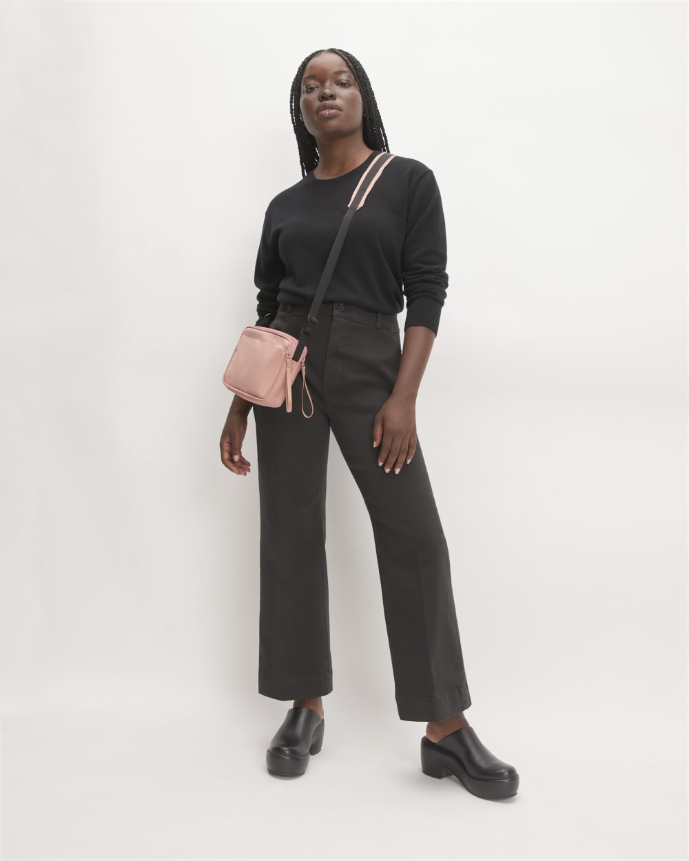 The Recycled Nylon Camera Bag | Light Rose - Image 3