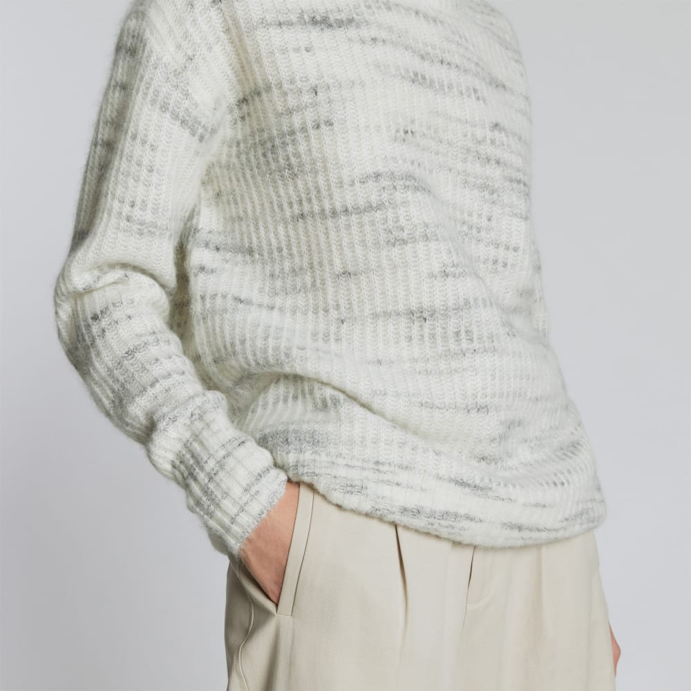 The Alpaca Oversized Turtleneck | Light Grey Heather - Image 5