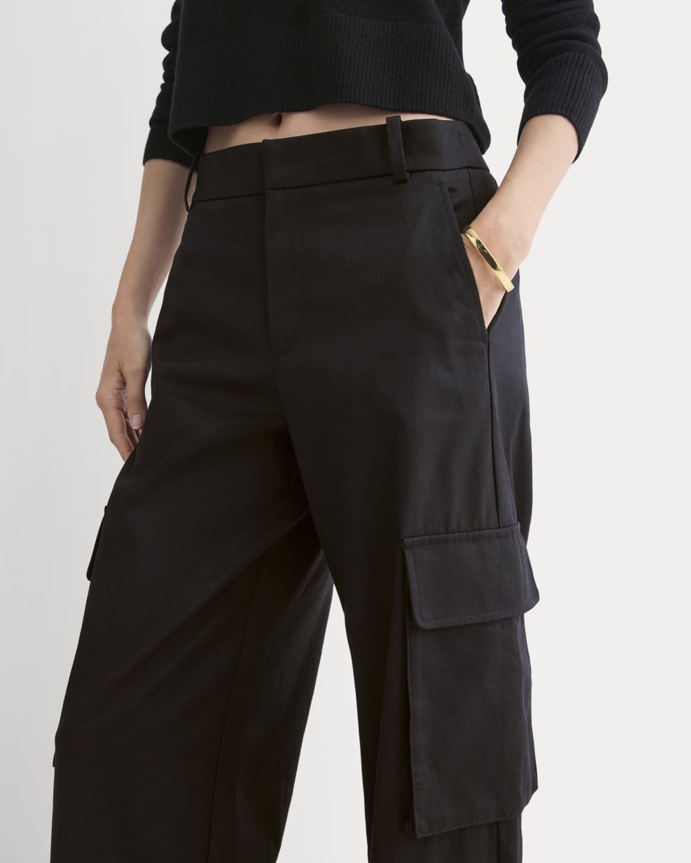 Wide-Leg Cargo Trouser in Buttersmooth | Black - Image 4