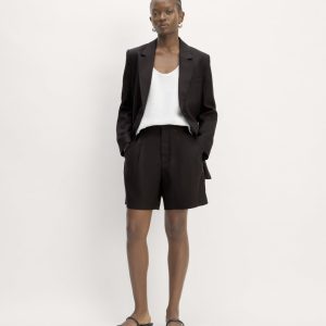 The Linen Way-High® Drape Short | Black