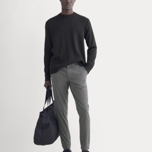 The Performance Traveler Chino | Slate Grey