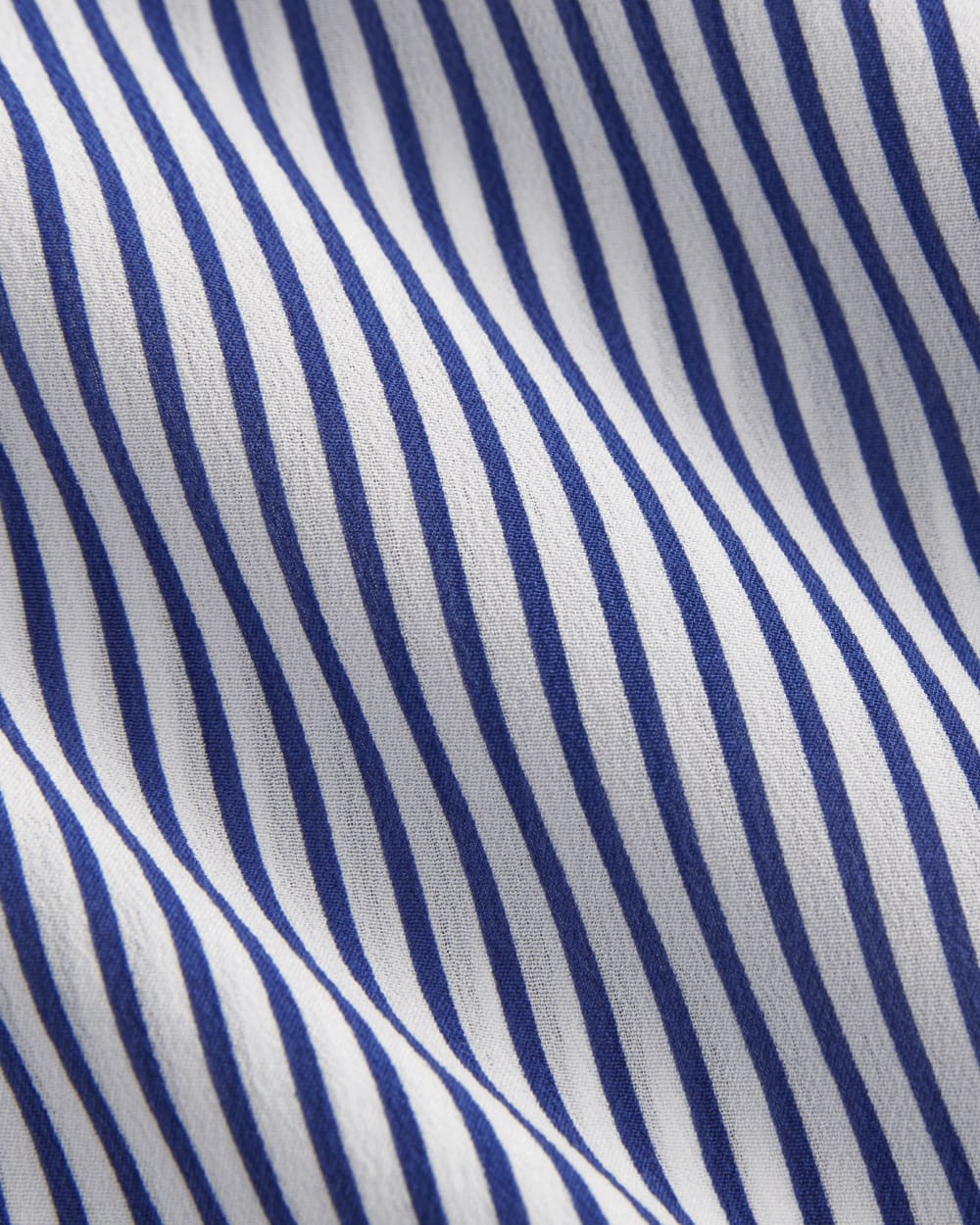 The Boxy Shirt in Washable Silk | Blue / White - Image 6