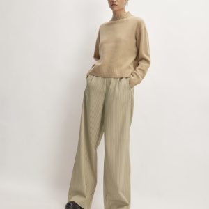 The Draper Pleated Pant in Buttersmooth | Cornstalk / Black | 32 Inseam