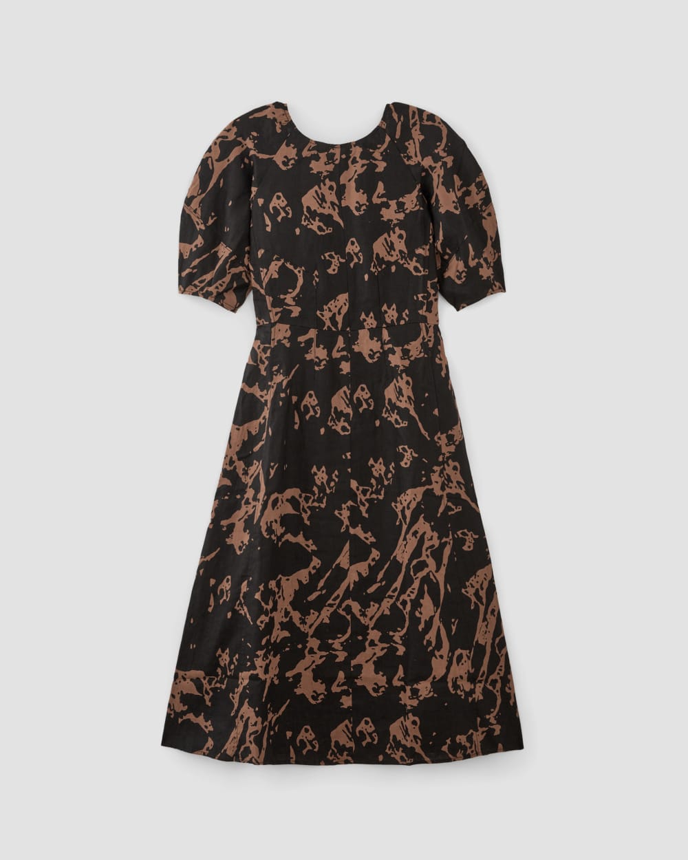 The Linen Short-Sleeve Scoop Midi Dress | Carob Brown Abstract - Image 2