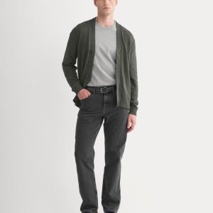 Straight-Leg Stretch Jean | Washed Black